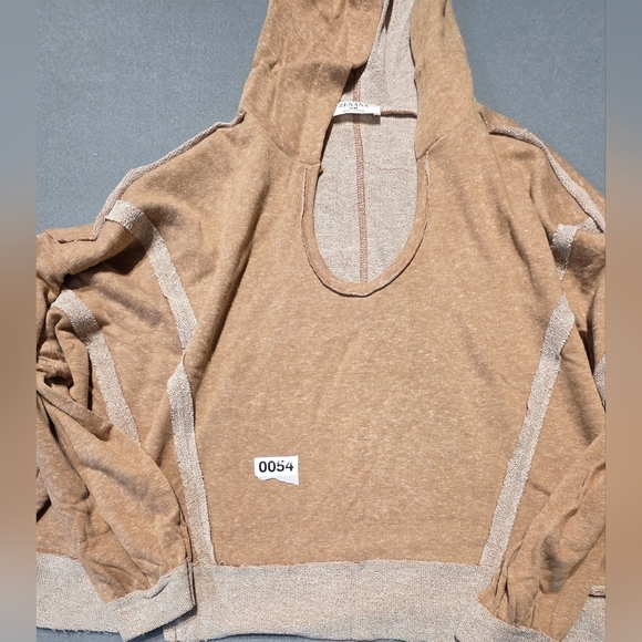 Zenana Outfitters New In Poly Tan Hoodie Sweatshirt Size S/M PTP 32 - Picture 4 of 6